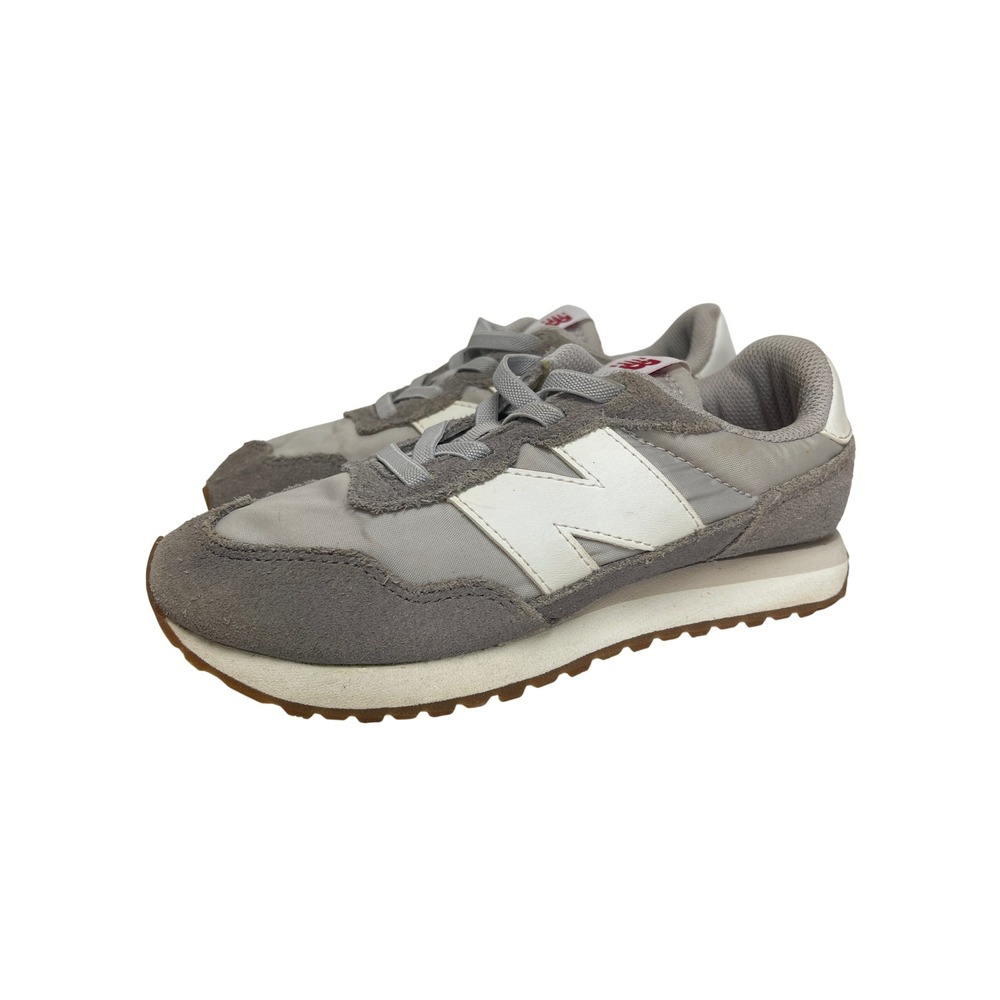 New Balance 237 Kids Grey Whiteโ Suede Lace Up Sneakers GS Size 2